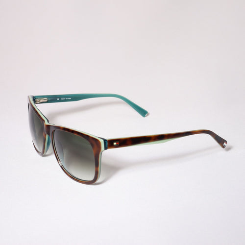 Classic Wayfarer Sunglasses — Cobble & Co